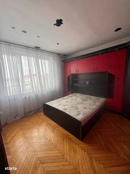 Apartament cu 3 camere în Botizului