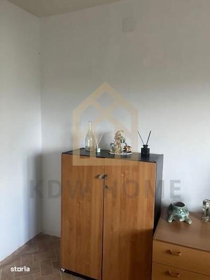 Apartament cu 4 camere decomandat, mobilat în Vitan