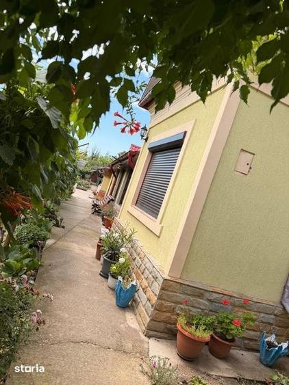 Casă cu 4 camere cu Teren 1250 Mp în Lița