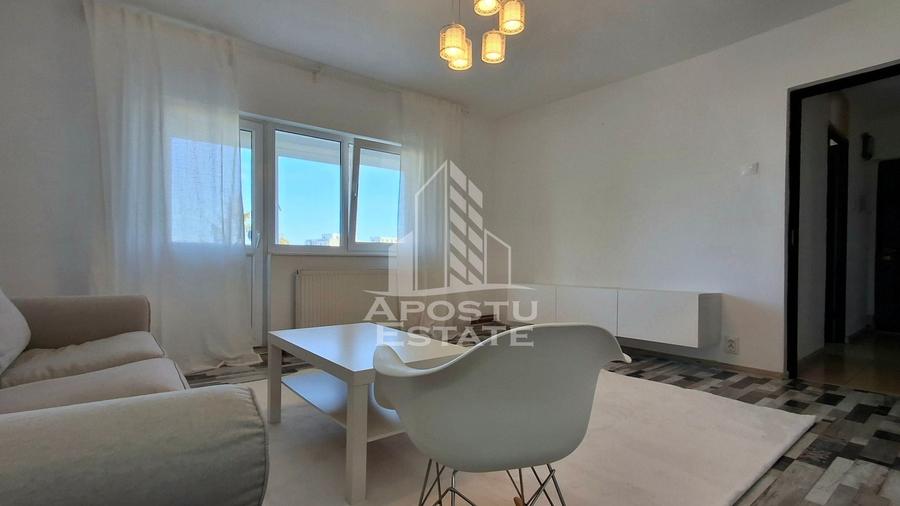 Apartament cu 3 camere decomandat, mobilat în Micălaca