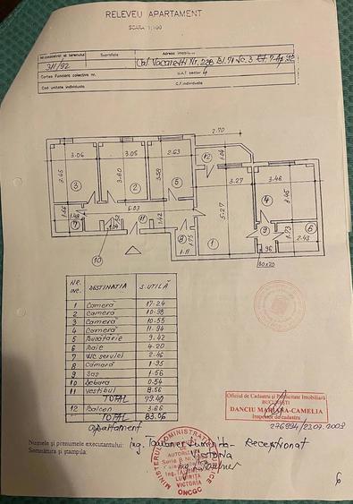 Apartament cu 4 camere semidecomandat în Văcăresti