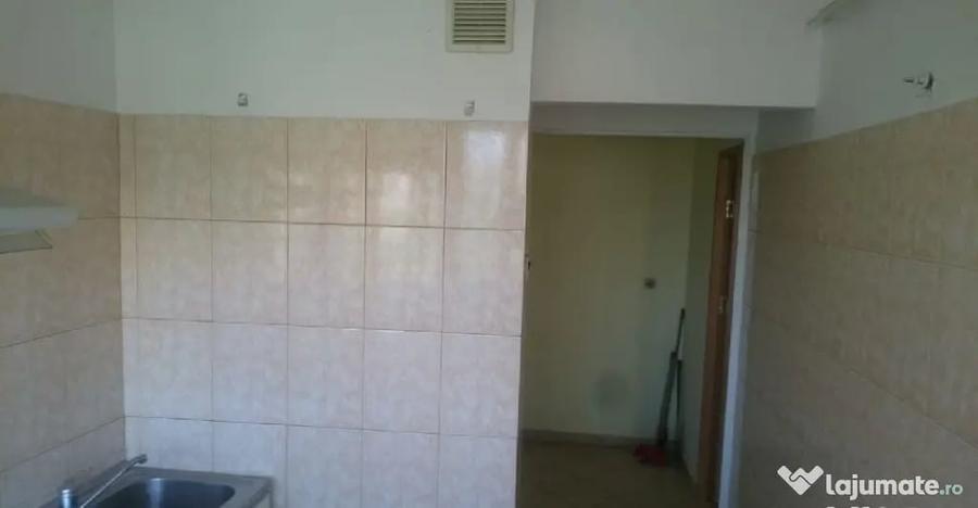 Apartament cu 2 camere semidecomandat în Gării