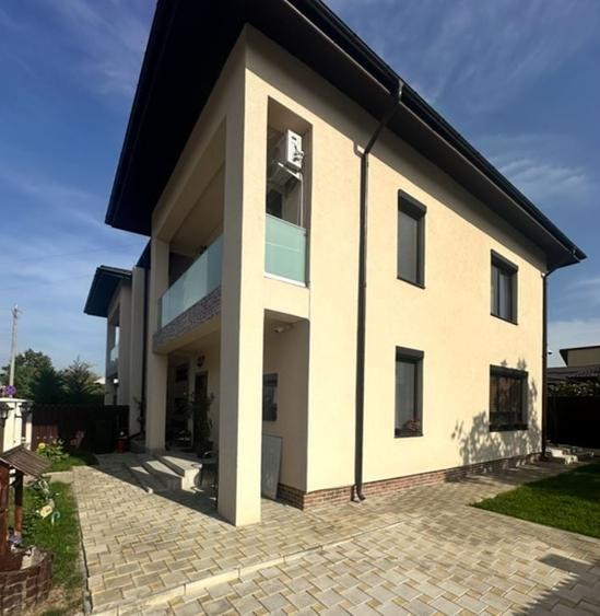 Casă cu 4 camere cu Canalizare în Chiajna
