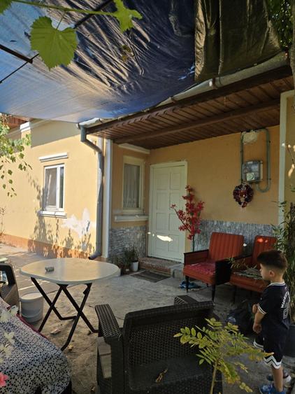 Casă cu 3 camere în Popoveni