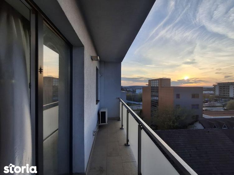 Apartament cu 3 camere, mobilat în Central
