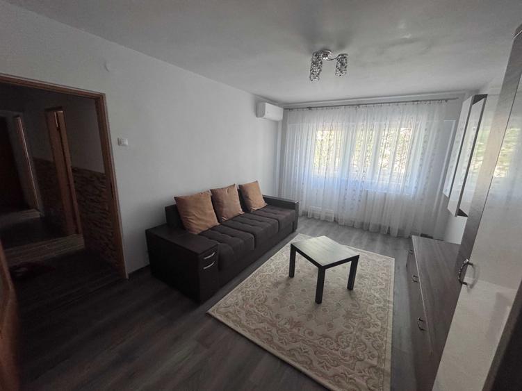 Apartament cu 2 camere decomandat în Exterior Vest