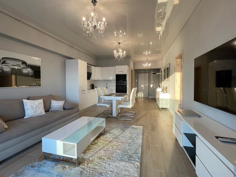 Statiunea Mamaia--Centru, apartament deosebit cu vedere frontala spre lac - 17