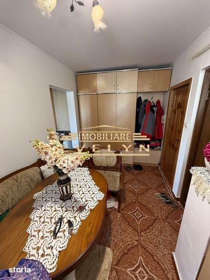 De vanzare | Apartament 2 camere | Zona Capat 1| - 2