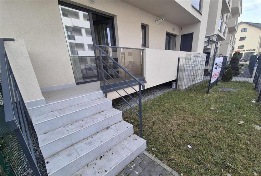 Apartament cu 2 camere semidecomandat, mobilat în Șelimbăr