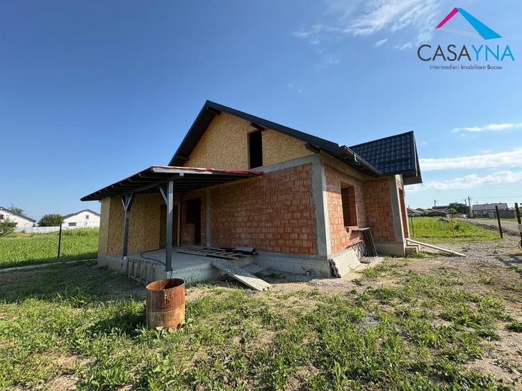 Casă individuală cu 3 camere cu Canalizare în Hemeiuș