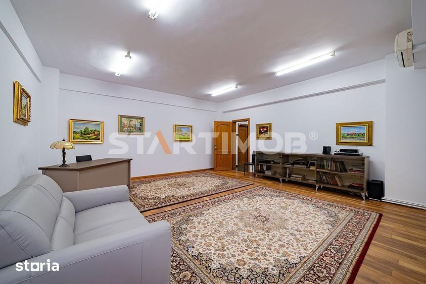 Spațiu comercial, de 105 mp, în Piața
