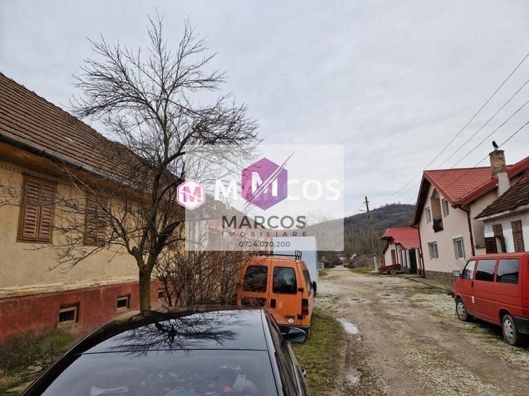 Casă individuală cu 3 camere cu Canalizare în Goruia