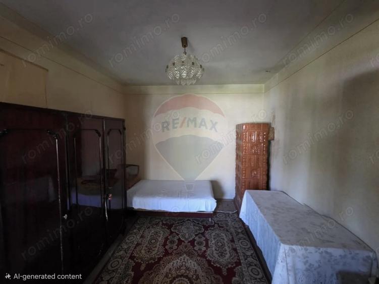 Casă cu Teren 2880 Mp în Giulvăz