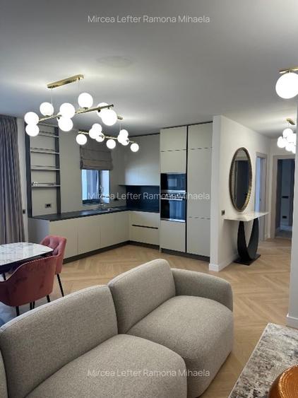 Apartament cu 3 camere semidecomandat, mobilat în Voluntari