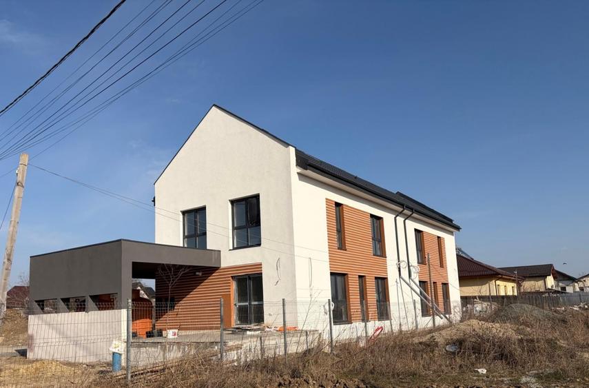 Duplex cu 5 camere cu Canalizare în Jilava