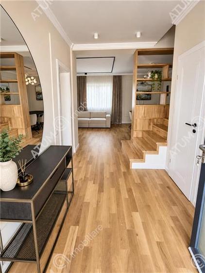 Duplex cu 4 camere cu Canalizare în Șelimbăr