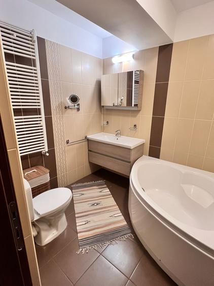 Apartament cu 3 camere decomandat, mobilat în Calea Călărașilor