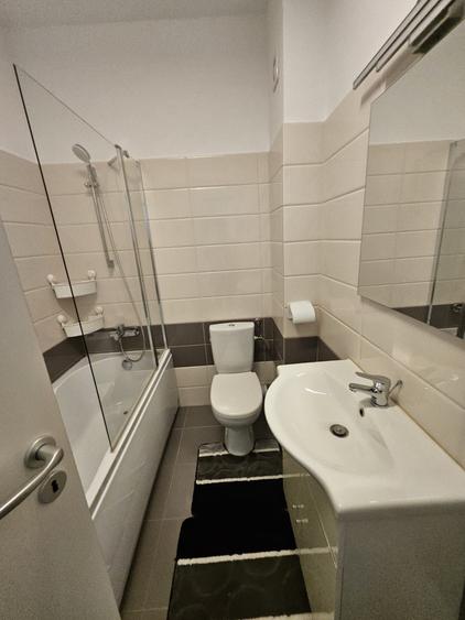 Garsonieră în Roșu