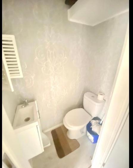 Apartament cu 2 camere semidecomandat, mobilat în Arcul de Triumf