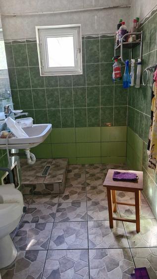 Apartament cu 2 camere decomandat în Popoveni