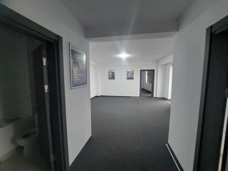 Birou, de 80 mp, în Tomis Nord