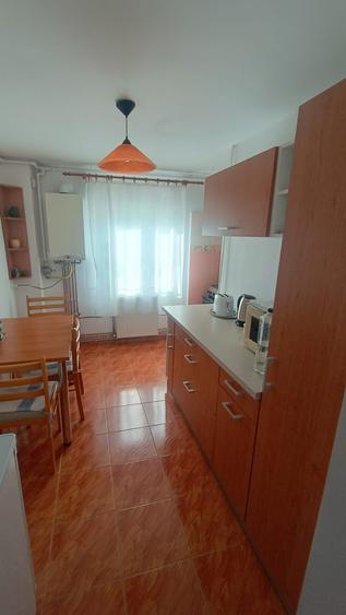 Apartament cu 2 camere decomandat în Bucovina