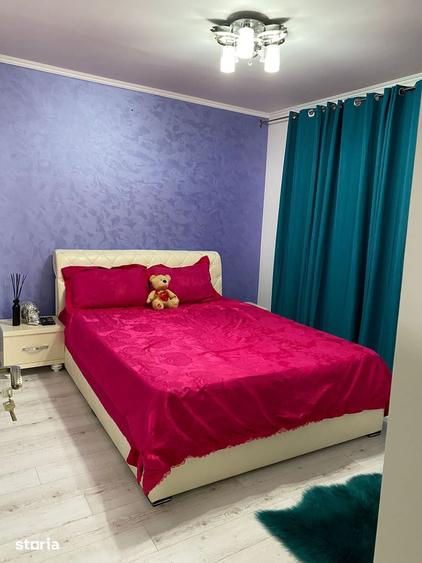 Casă cu Teren 303 Mp în Vădeni