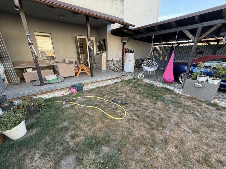 Apartament cu 3 camere decomandat în Dumbrăvița