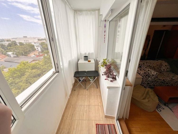 Apartament cu 2 camere semidecomandat, mobilat în Știrbei Vodă