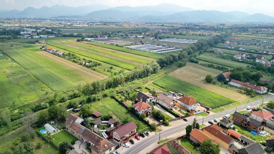 Teren Construcții intravilan de 1777 mp, în Stupini