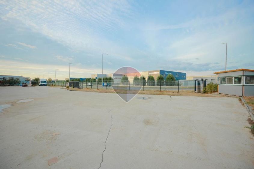 Spațiu industrial, de 1,137 mp, în Exterior Vest