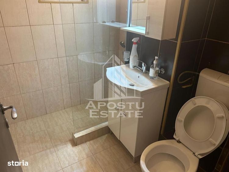 Apartament cu 2 camere decomandat în Lipovei