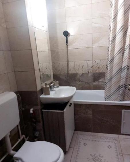 Apartament cu 2 camere semidecomandat, mobilat în Răcădău