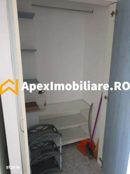 Apartament cu 2 camere semidecomandat în Grivița