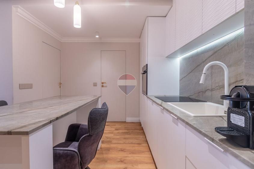 Apartament cu 2 camere semidecomandat în Central