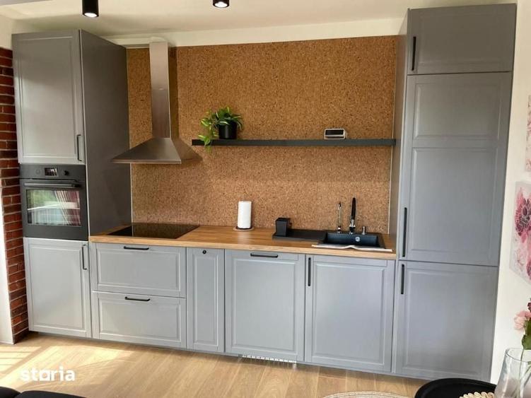 Apartament cu 4 camere decomandat în Central