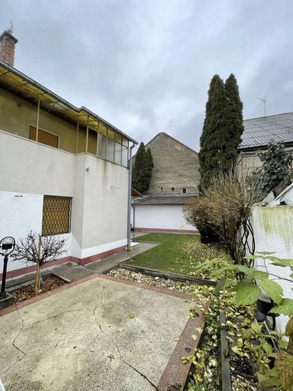Casă cu 3 camere cu Teren 300 Mp în Titulescu