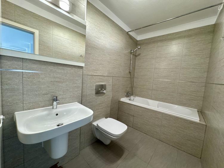 Apartament cu 2 camere semidecomandat, mobilat în Bună Ziua