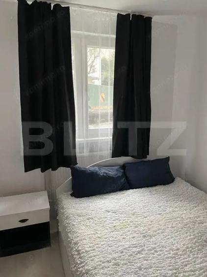 Apartament cu 3 camere semidecomandat, mobilat în Rovinari