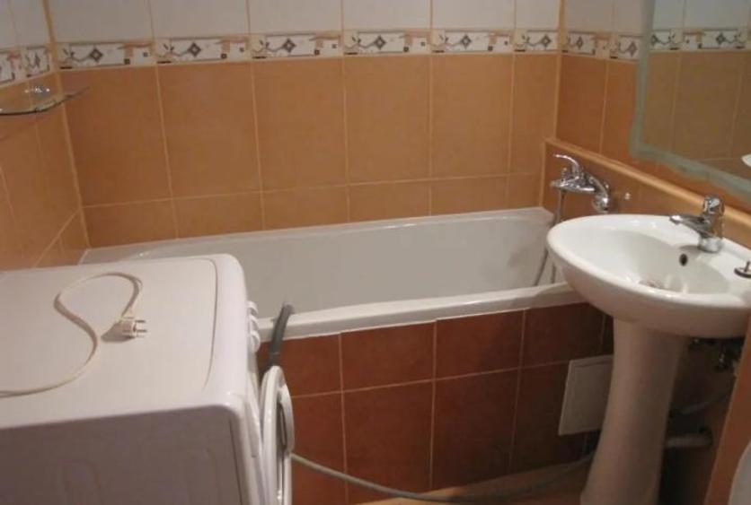 Garsonieră semidecomandată în Basarabia