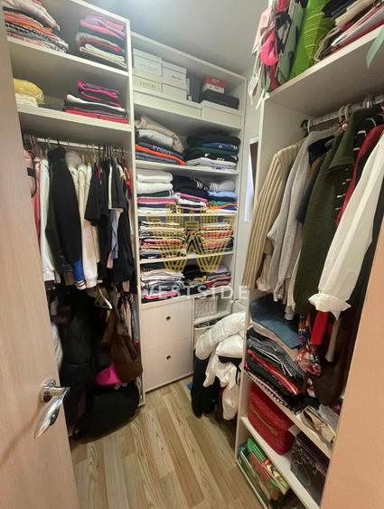 Apartament cu 4 camere decomandat în Moșnița Nouă