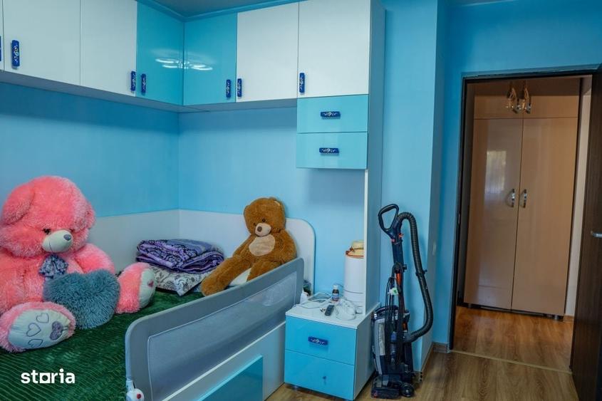 Apartament cu 3 camere în Letea Veche