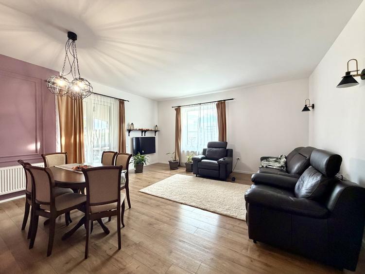 Duplex cu 4 camere cu Teren 320 Mp în Dumbrăvița