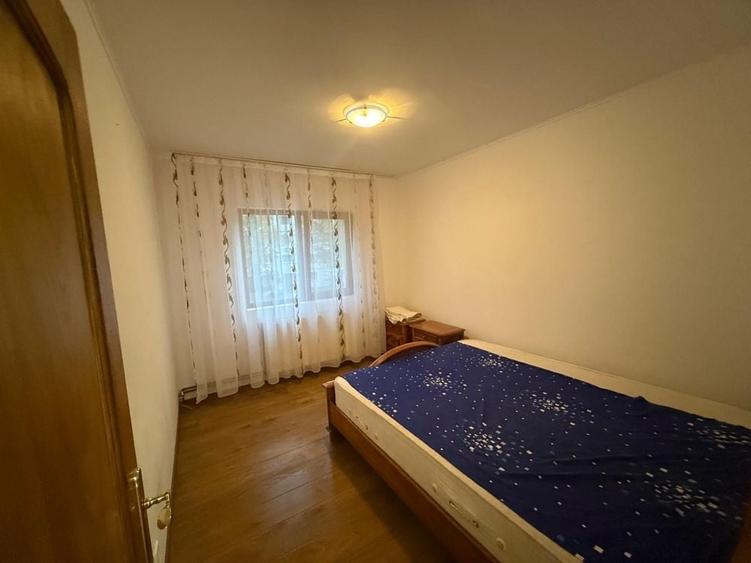 Apartament cu 3 camere decomandat în Dorobanți 1