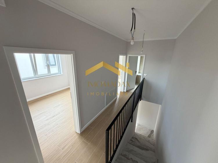 Duplex cu 4 camere cu Canalizare în Bucovăț (Remetea Mare)