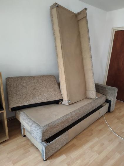 Casă individuală cu 4 camere cu Teren 350 Mp în Gorjului