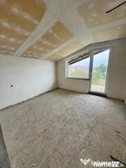 Casă cu 3 camere cu Teren 5754 Mp în Tăuții-Măgherăuș