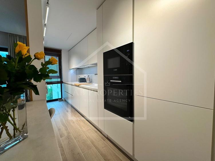 Apartament cu 2 camere decomandat, mobilat în Băneasa