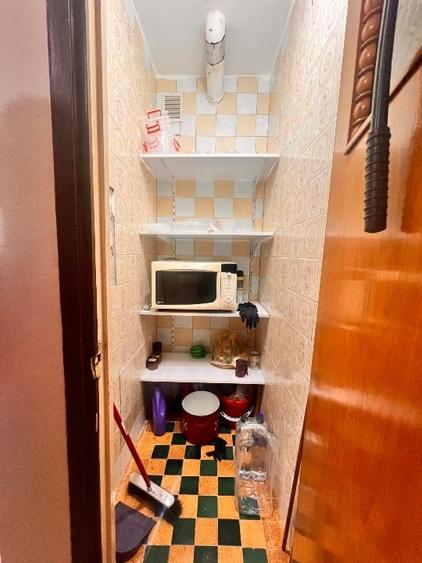 Apartament cu 3 camere decomandat, mobilat în Berceni