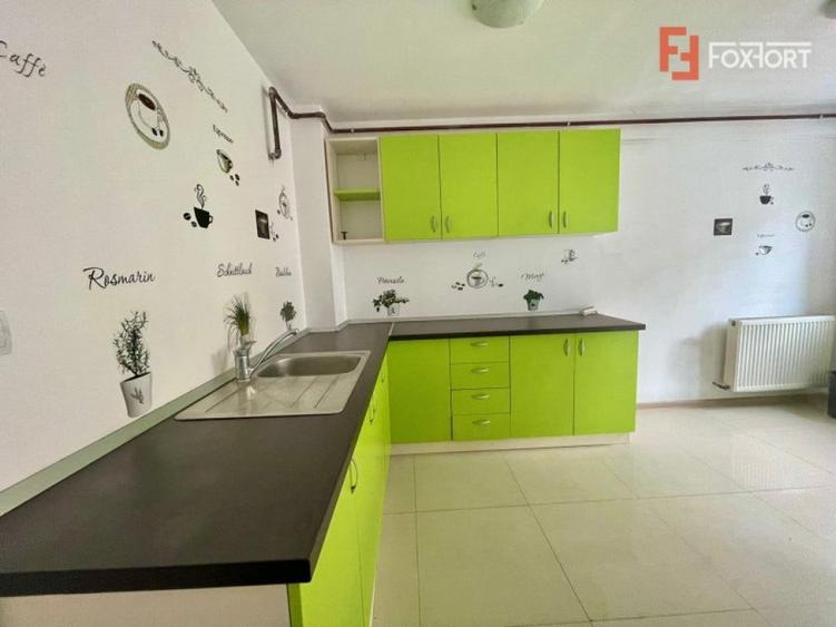 Spațiu comercial, de 585 mp, în Simion Bărnuțiu